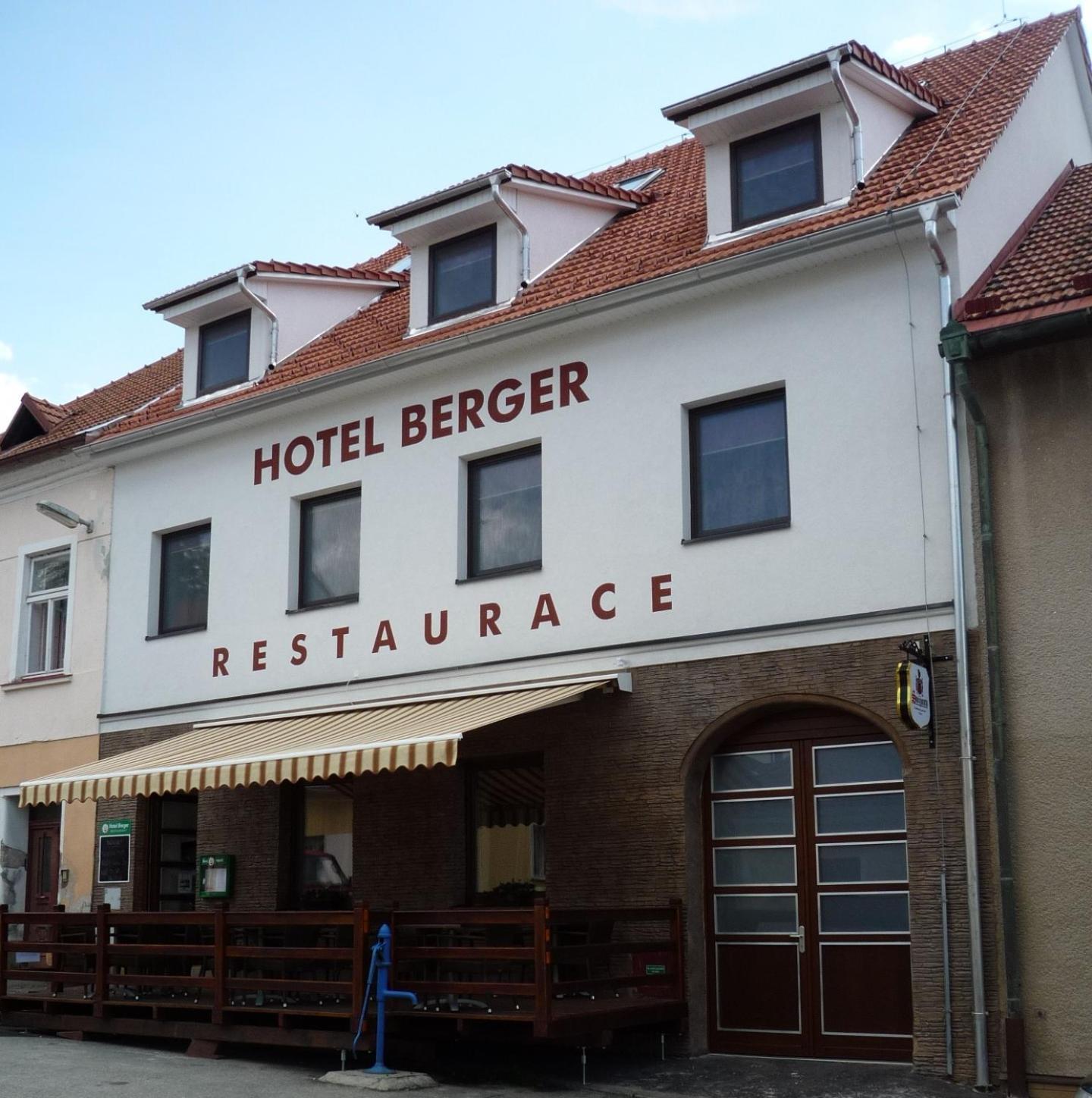 Hotel Berger Kamenice nad Lipou Luaran gambar